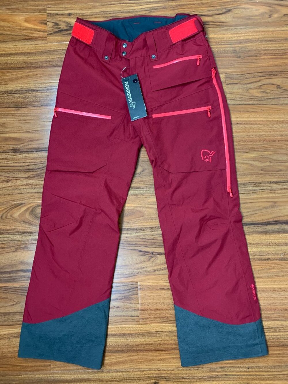 Norrona Lofoten GTX Insulated Pants Women's size L Rhubarb NWT